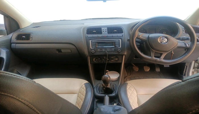 2014 Volkswagen Polo COMFORTLINE 1.2L, CNG, Manual, 1,50,869 km, interior