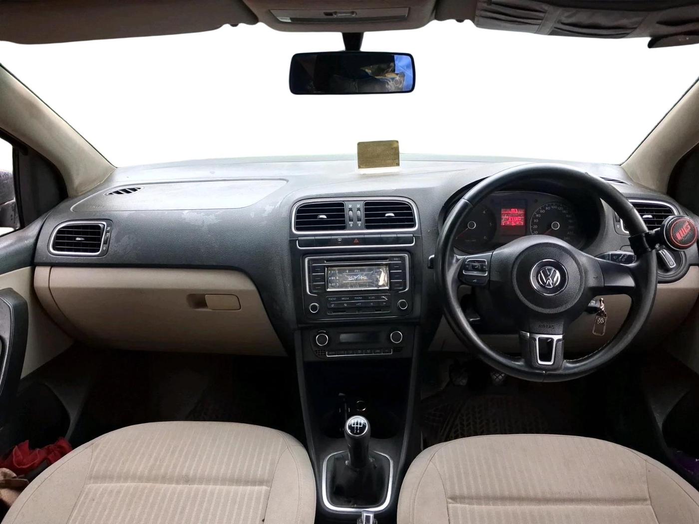 2013 Volkswagen Polo HIGHLINE DIESEL, Diesel, Manual, 87,132 km, interior