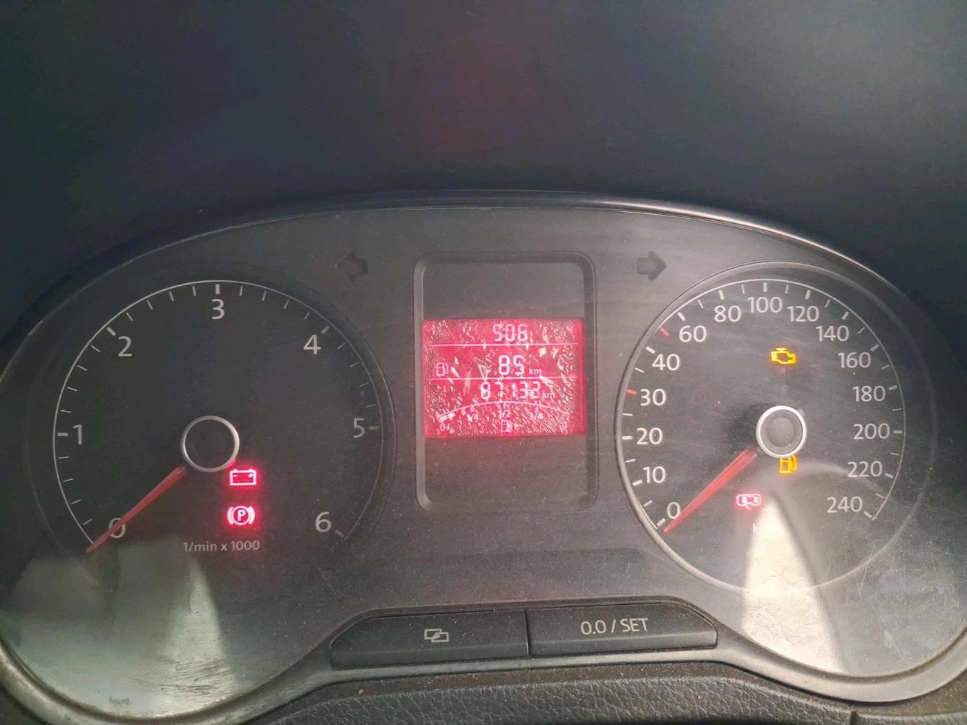 2013 Volkswagen Polo HIGHLINE DIESEL, Diesel, Manual, 87,132 km, interior