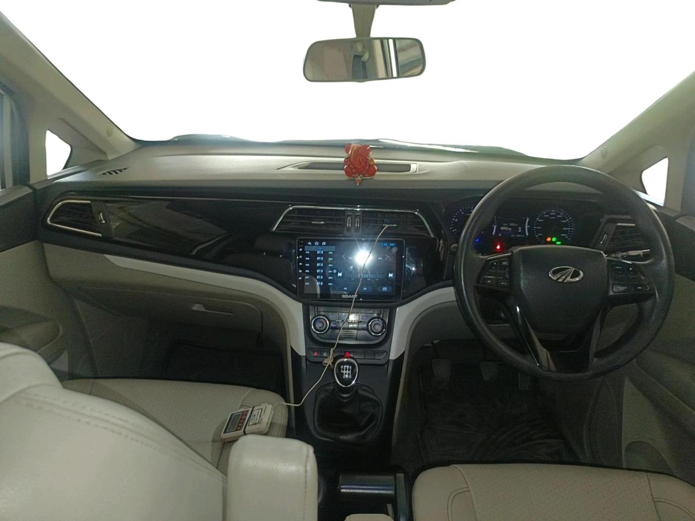 2019 Mahindra MARAZZO M8 8 STR, Diesel, Manual, 94,679 km, interior