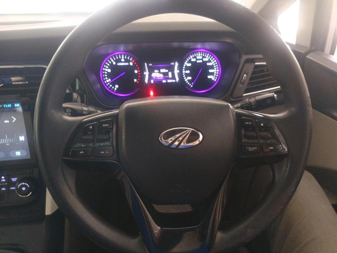 2019 Mahindra MARAZZO M8 8 STR, Diesel, Manual, 94,679 km, interior