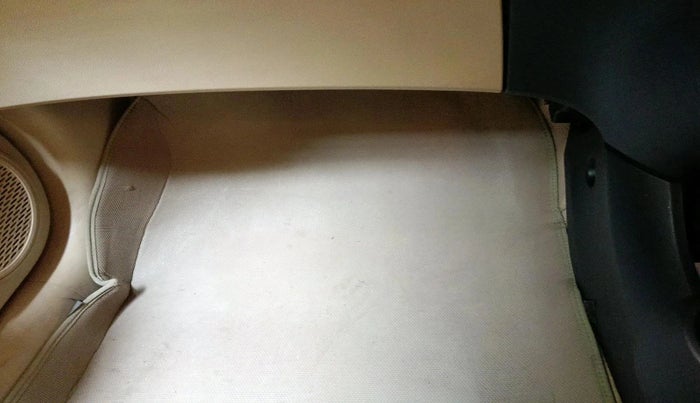 2016 Honda Amaze 1.2L I-VTEC S, Petrol, Manual, 1,31,043 km, interior