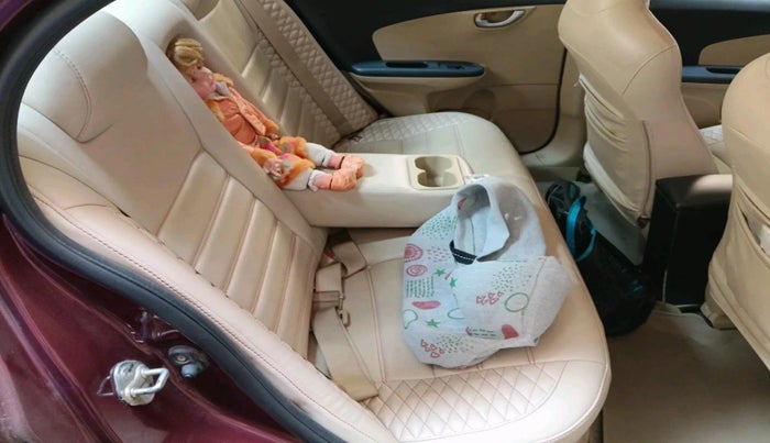 2016 Honda Amaze 1.2L I-VTEC S, Petrol, Manual, 1,31,043 km, interior