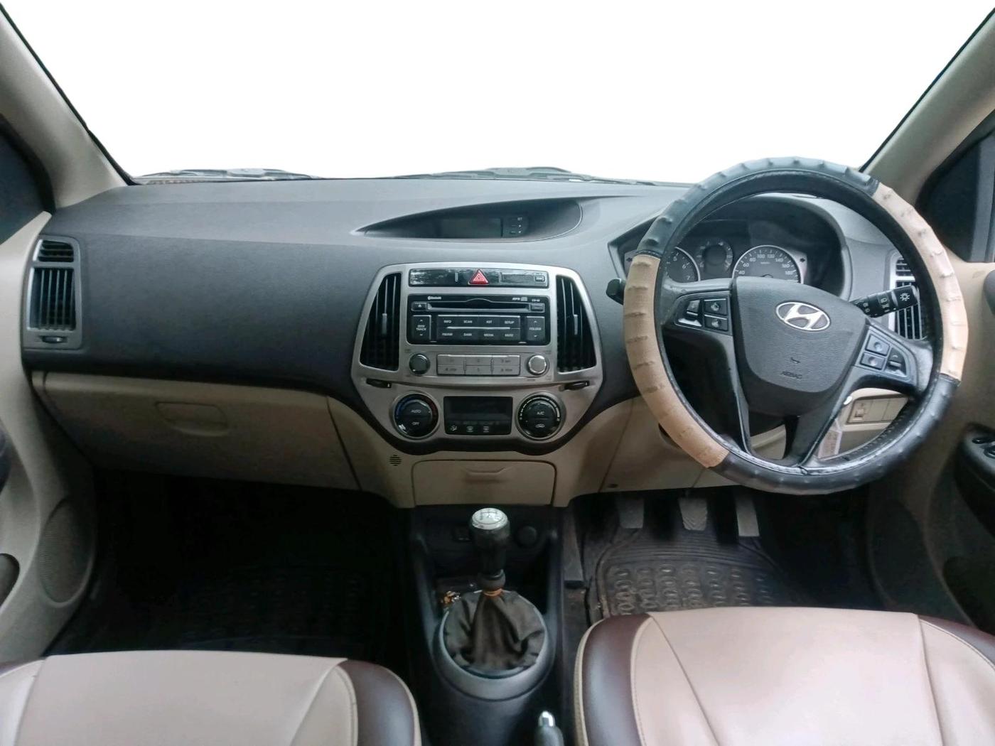2012 Hyundai i20 SPORTZ 1.2, Petrol, Manual, 54,939 km, interior