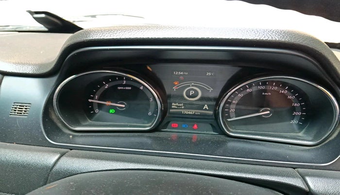 2017 Tata Hexa XTA 4X2 7 STR, Diesel, Automatic, 1,70,467 km, interior