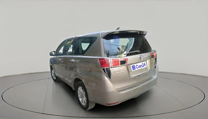 2016 Toyota Innova Crysta 2.4 VX 8 STR, Diesel, Manual, 2,15,281 km, exterior
