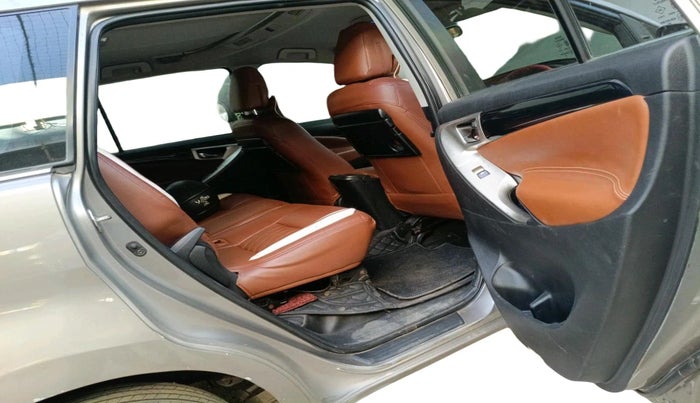 2016 Toyota Innova Crysta 2.4 VX 8 STR, Diesel, Manual, 2,15,281 km, interior