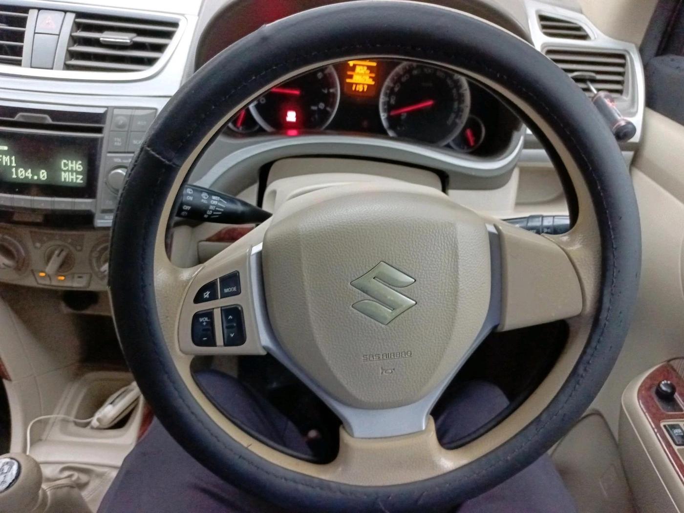 2015 Maruti Ertiga ZXI, Petrol, Manual, 38,611 km, interior
