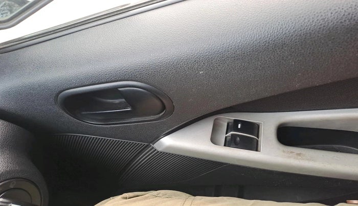 2011 Ford Figo ZXI 1.2 PETROL, Petrol, Manual, 51,007 km, interior