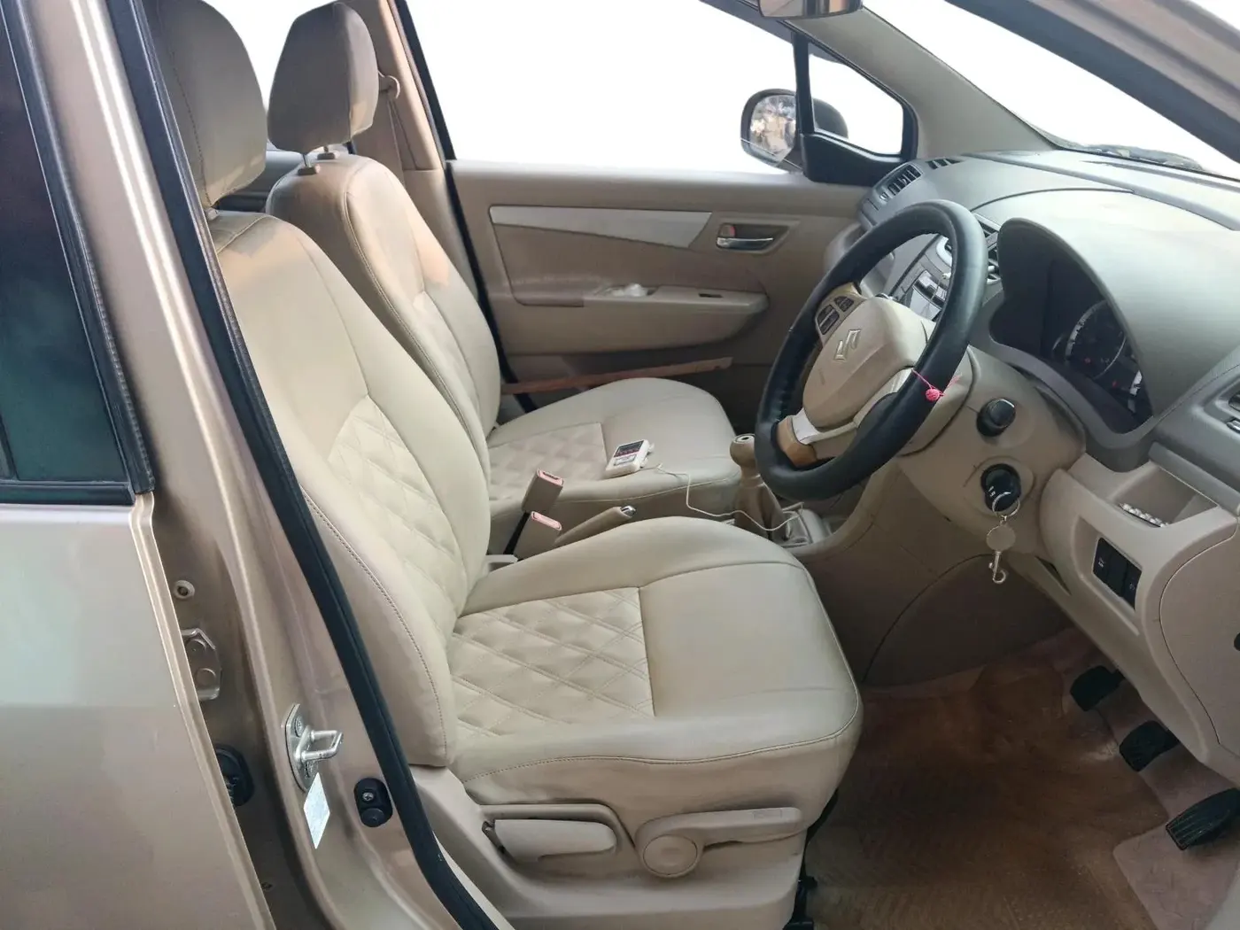 2012 Maruti Ertiga ZXI, Petrol, Manual, 48,383 km, interior