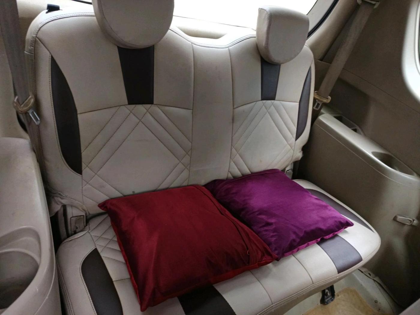 2012 Maruti Ertiga VDI, Diesel, Manual, 1,12,433 km, interior