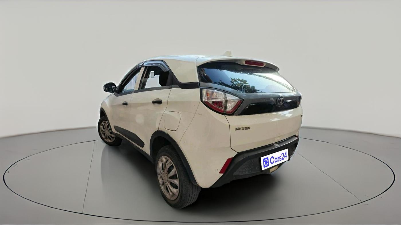 2018 Tata NEXON XM PETROL, Petrol, Manual, 36,020 km, exterior