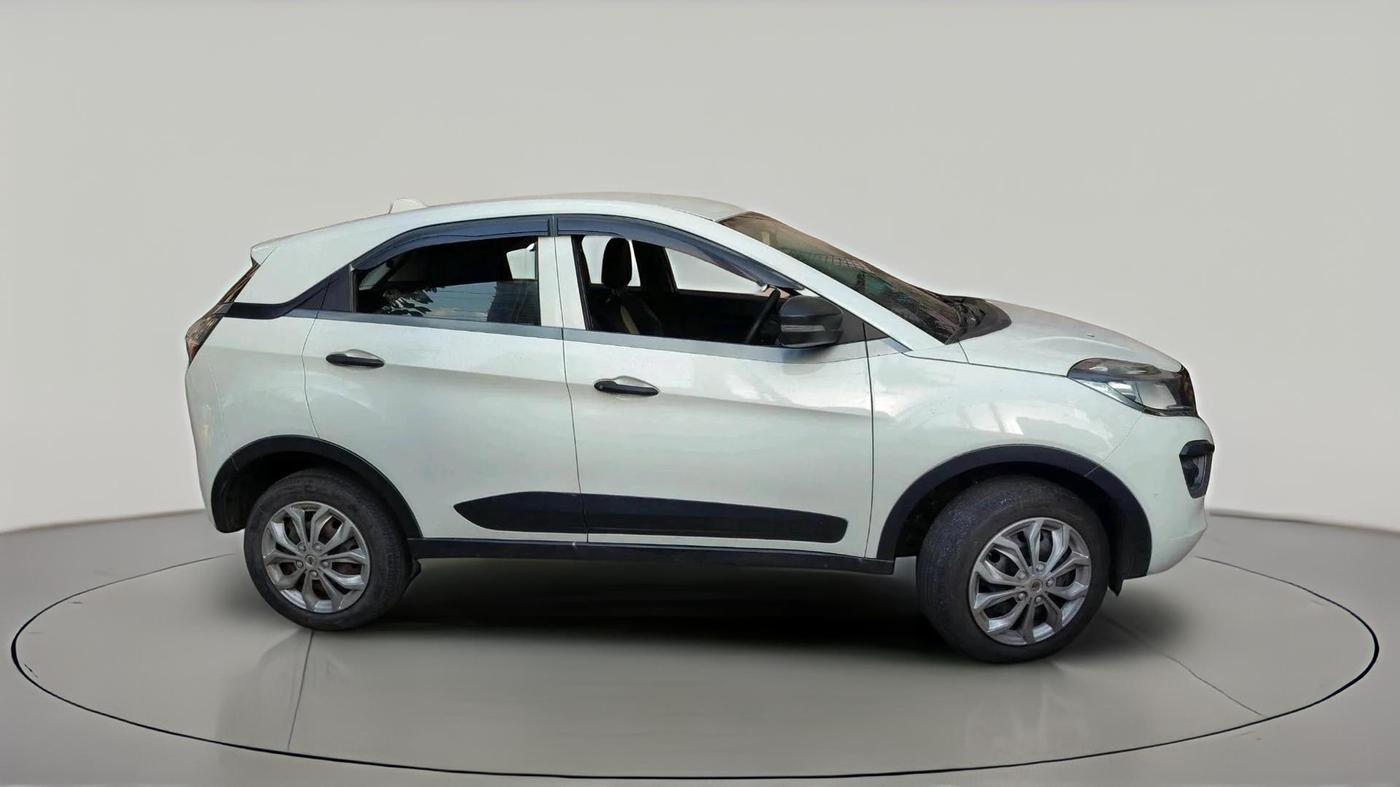 2018 Tata NEXON XM PETROL, Petrol, Manual, 36,020 km, exterior