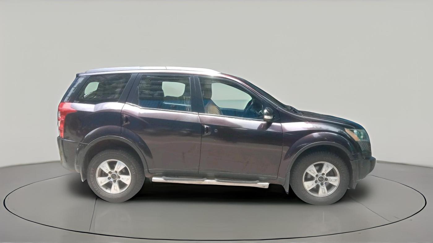 2015 Mahindra XUV500 W8, Diesel, Manual, 92,525 km, exterior