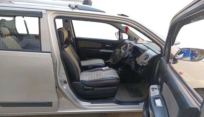 2013 Maruti Wagon R 1.0 LXI CNG, CNG, Manual, 1,15,705 km, interior