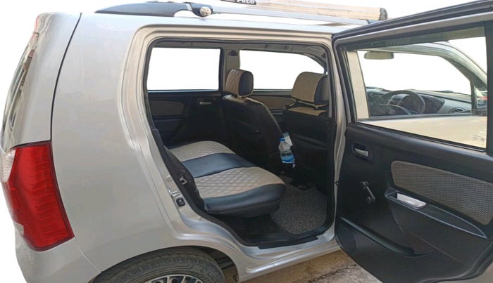 2013 Maruti Wagon R 1.0 LXI CNG, CNG, Manual, 1,15,705 km, interior