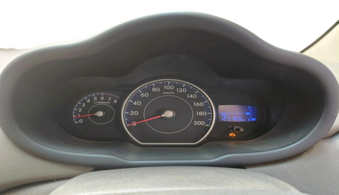 2011 Hyundai i10 MAGNA 1.2, CNG, Manual, 1,23,163 km, interior