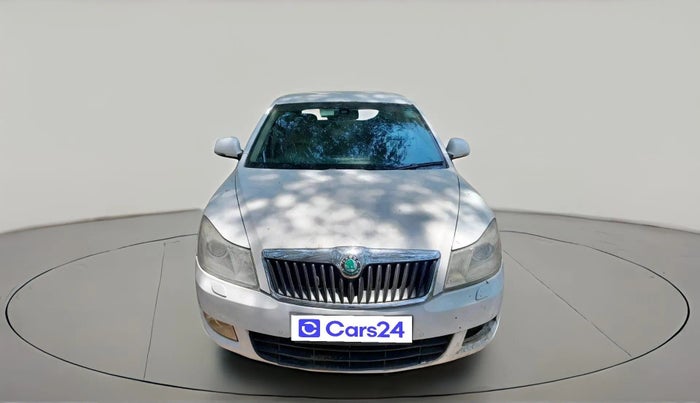 2011 Skoda Laura L&K 2.0 TDI AT, Diesel, Automatic, 1,67,949 km, exterior