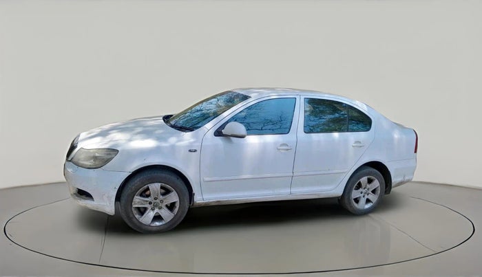 2011 Skoda Laura L&K 2.0 TDI AT, Diesel, Automatic, 1,67,949 km, exterior