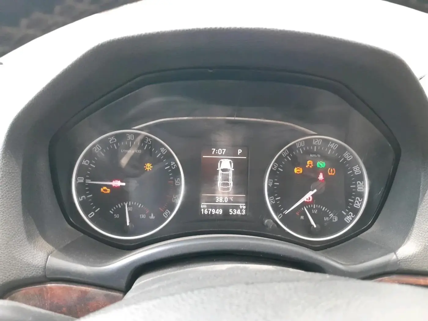 2011 Skoda Laura L&K 2.0 TDI AT, Diesel, Automatic, 1,67,949 km, interior