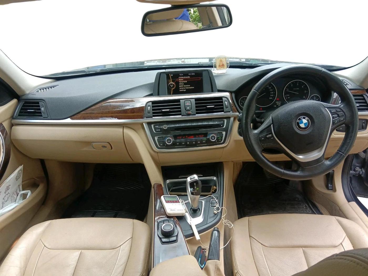 2014 BMW 3 Series 320D LUXURYLINE, Diesel, Automatic, 49,247 km, interior
