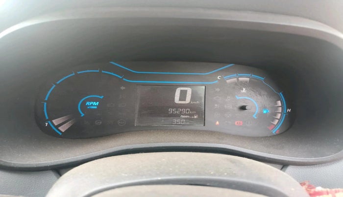 2021 Renault Kwid RXT 1.0 (O), Petrol, Manual, 95,290 km, interior