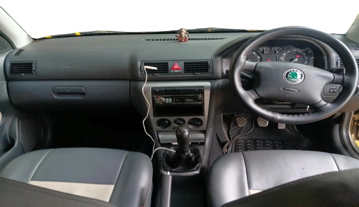 2008 Skoda Octavia AMBIENTE 1.8 TURBO, Petrol, Manual, 75,367 km, interior