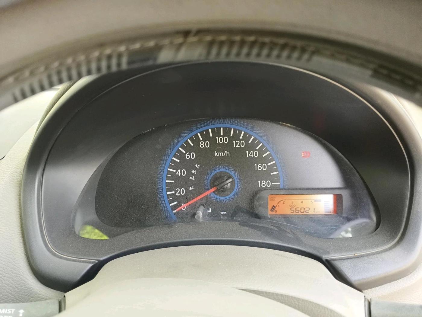 2015 Datsun Go Plus A, Petrol, Manual, 56,021 km, interior