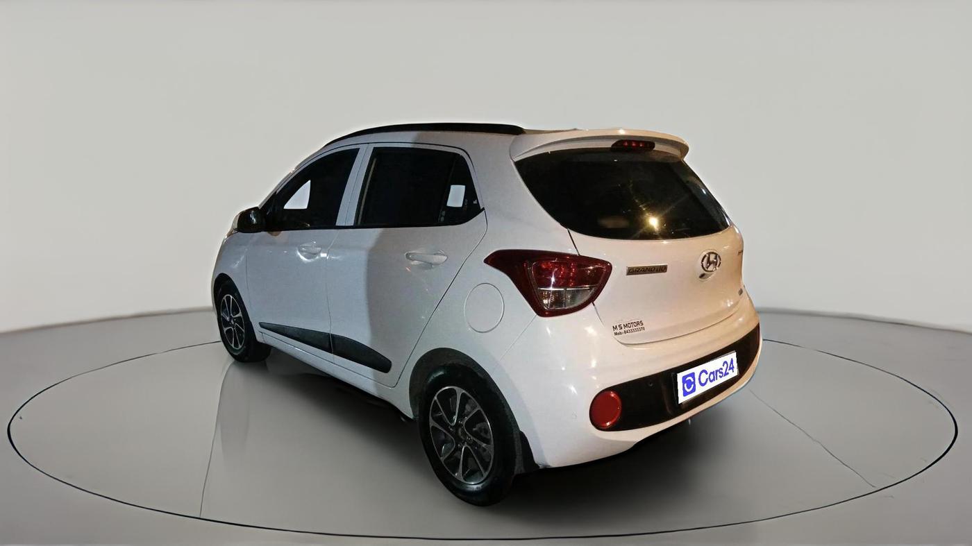 2019 Hyundai Grand i10 SPORTZ AT 1.2 KAPPA VTVT, Petrol, Automatic, 30,264 km, exterior