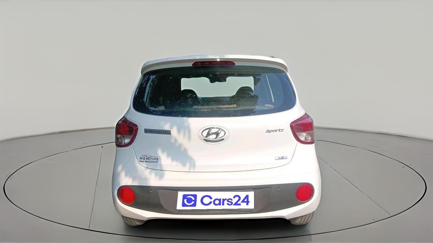 2019 Hyundai Grand i10 SPORTZ AT 1.2 KAPPA VTVT, Petrol, Automatic, 30,264 km, exterior