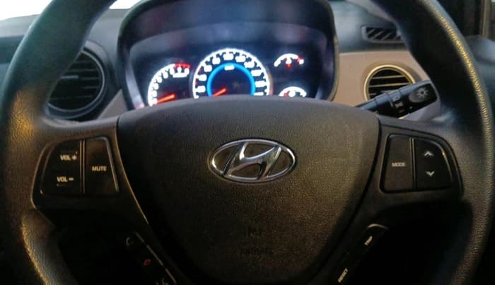 2019 Hyundai Grand i10 SPORTZ AT 1.2 KAPPA VTVT, Petrol, Automatic, 30,264 km, interior