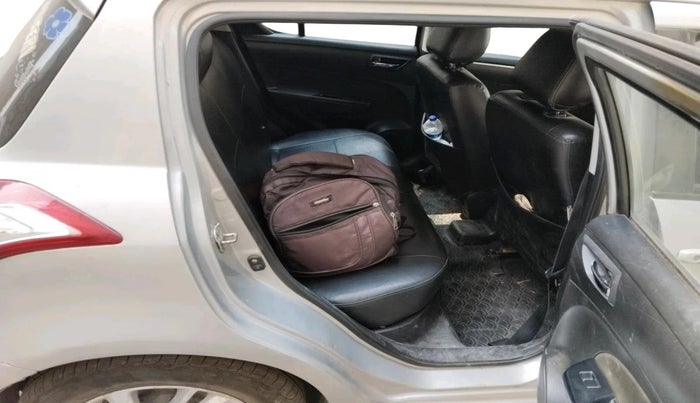 2012 Maruti Swift ZXI, Petrol, Manual, 1,27,789 km, interior