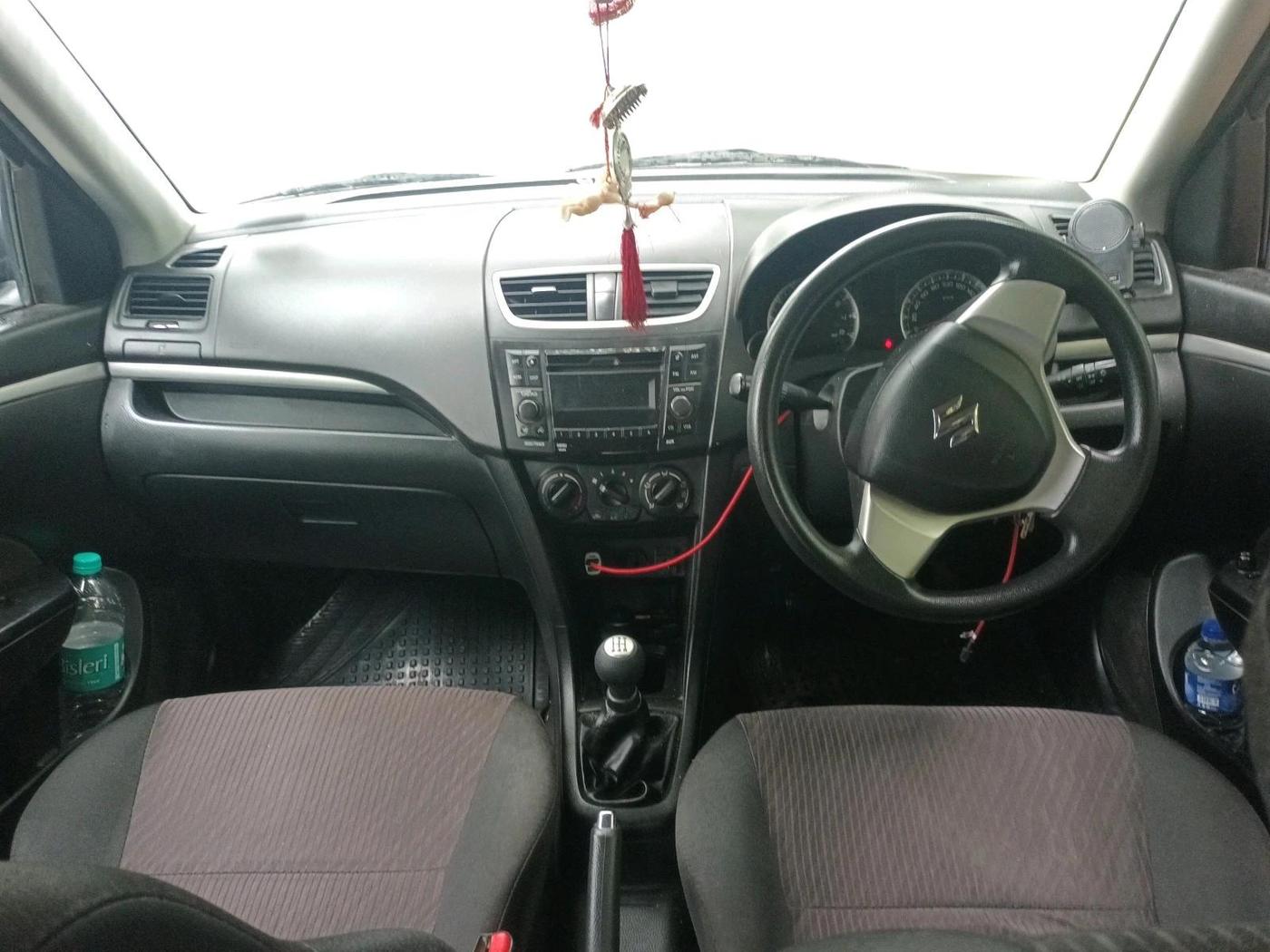 2017 Maruti Swift VXI O, Petrol, Manual, 48,983 km, interior