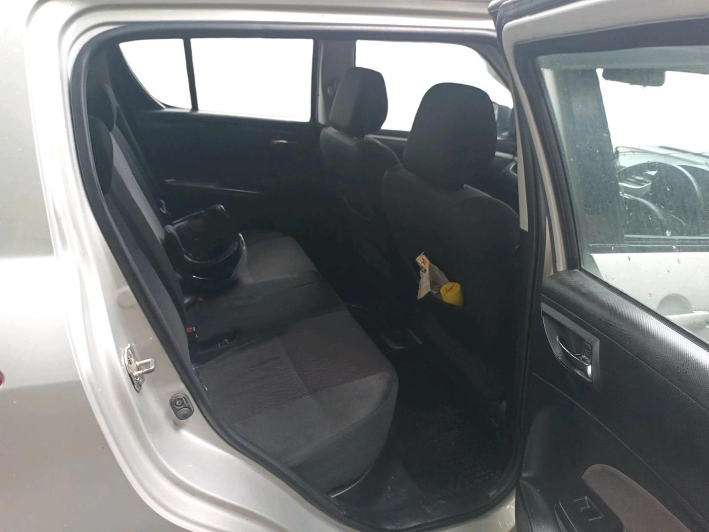 2017 Maruti Swift VXI O, Petrol, Manual, 48,983 km, interior