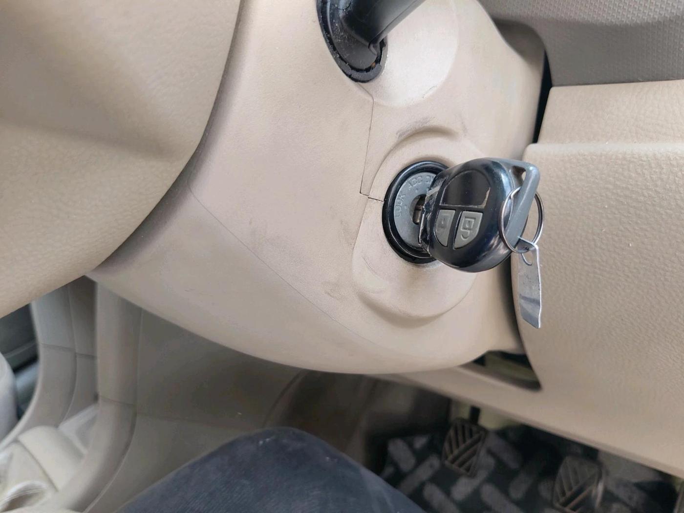 2014 Maruti Ertiga VXI CNG, CNG, Manual, 62,255 km, interior