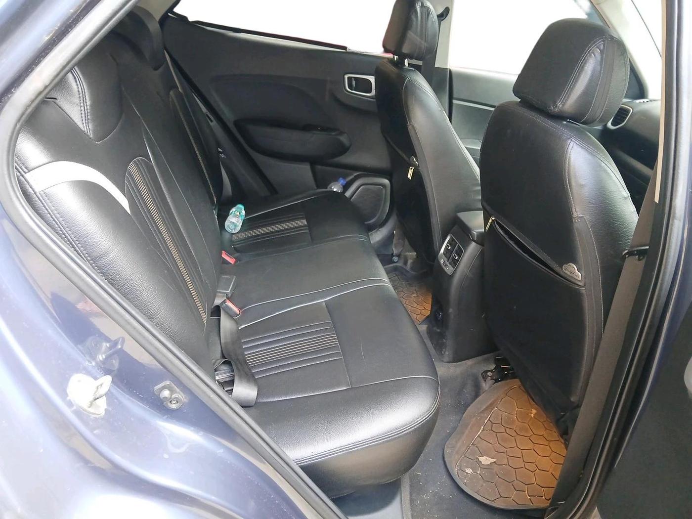 2019 Hyundai VENUE SX PLUS 1.0 TURBO DCT, Petrol, Automatic, 28,596 km, interior