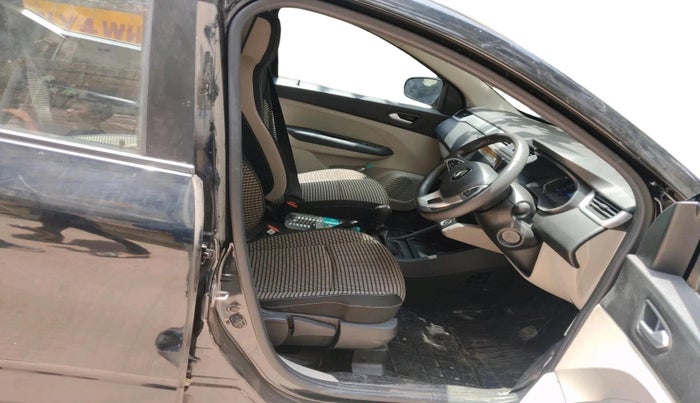2024 Renault TRIBER RXZ AMT, Petrol, Automatic, 7,901 km, interior