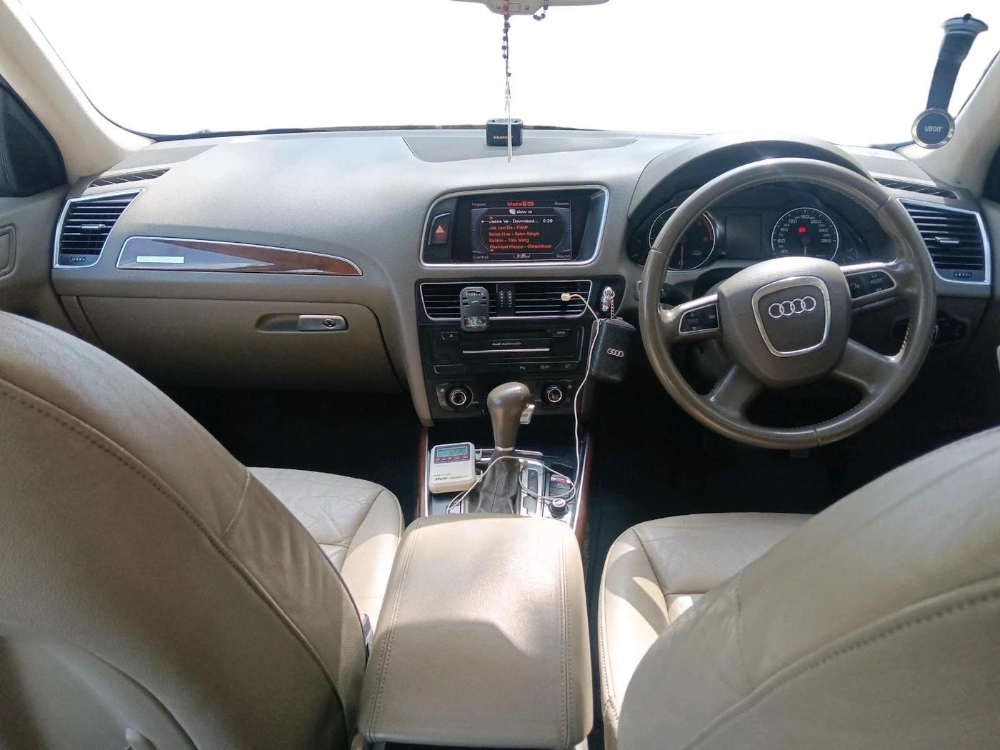 2012 Audi Q5 2.0 TDI QUATTRO, Diesel, Automatic, 69,196 km, interior