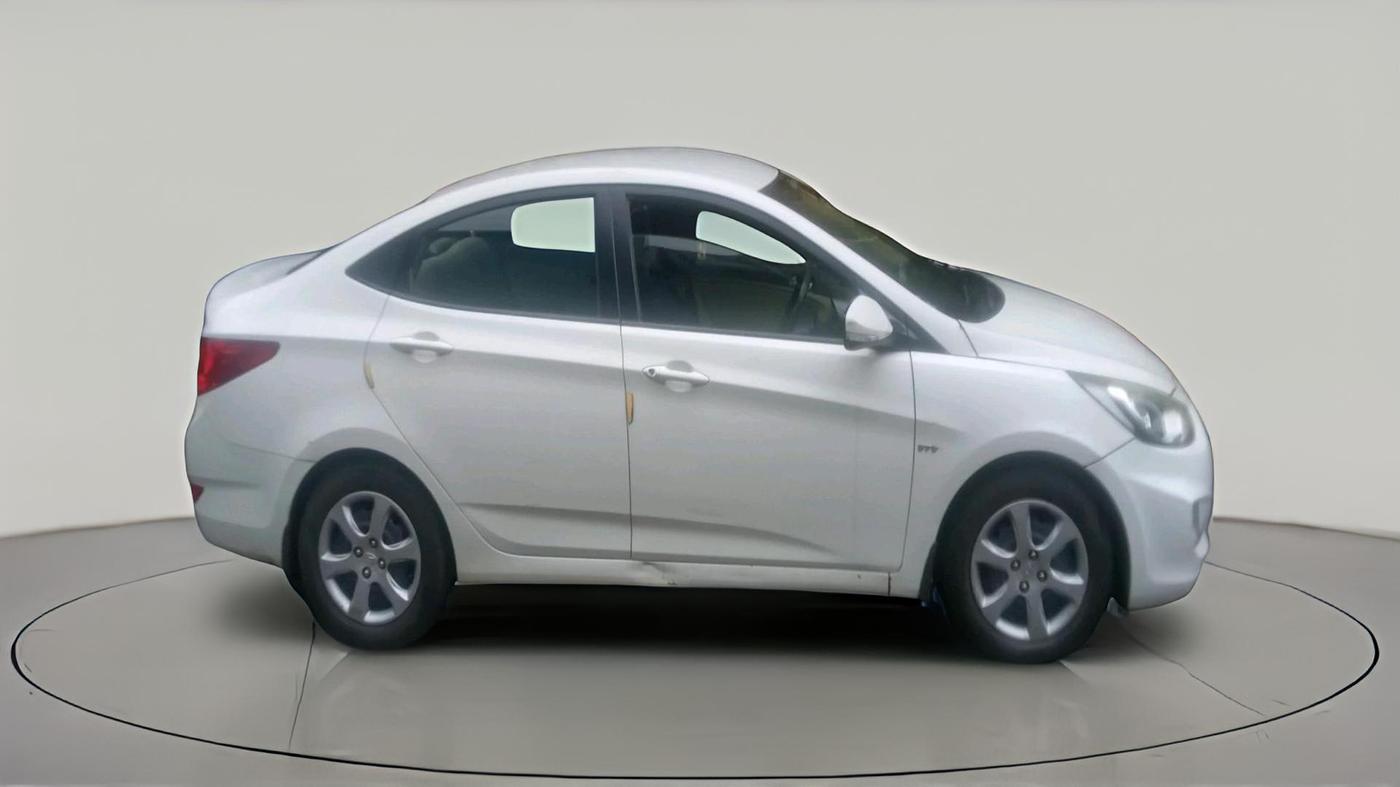 2013 Hyundai Verna FLUIDIC 1.4 VTVT, Petrol, Manual, 66,615 km, exterior