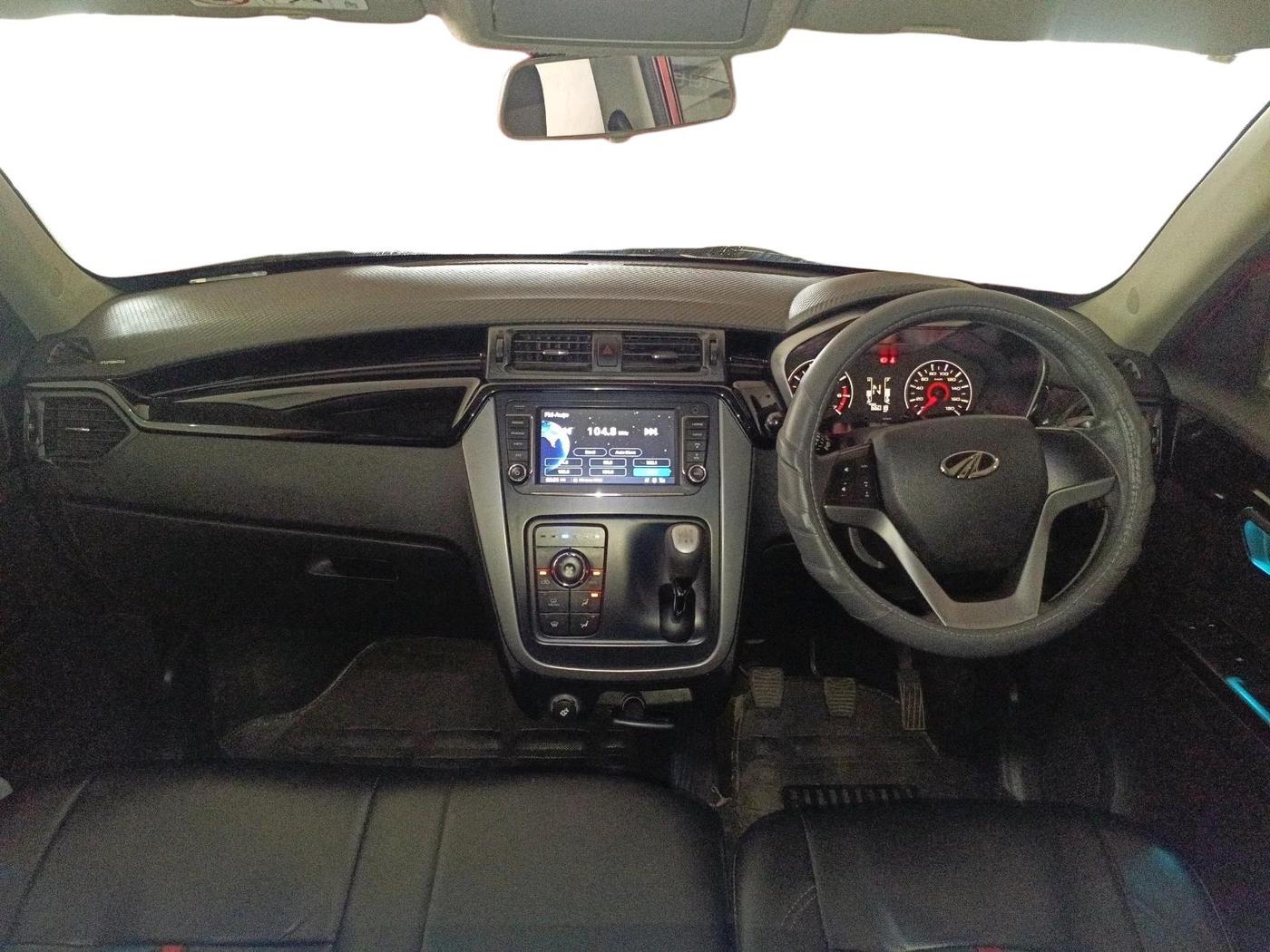 2017 Mahindra KUV 100 NXT K8 P 6 STR, Petrol, Manual, 66,018 km, interior