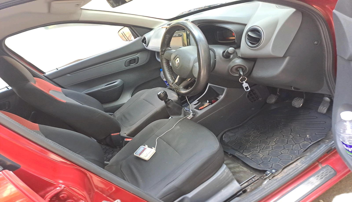 2015 Renault Kwid RXT 0.8, Petrol, Manual, 64,670 km, interior