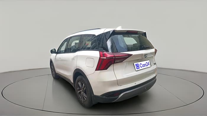 2024 Mahindra XUV700 AX 5 D AT 7 STR, Diesel, Automatic, 16,703 km, exterior