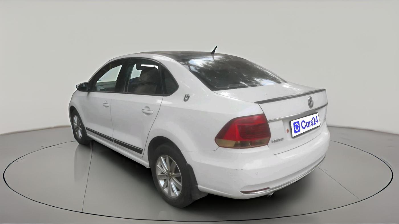 2016 Volkswagen Vento HIGHLINE PETROL AT, Petrol, Automatic, 79,581 km, exterior