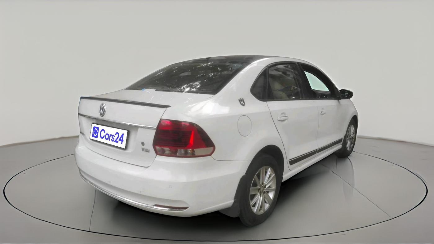 2016 Volkswagen Vento HIGHLINE PETROL AT, Petrol, Automatic, 79,581 km, exterior