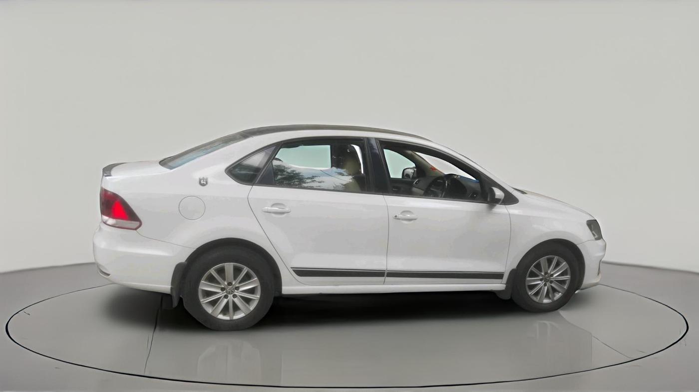 2016 Volkswagen Vento HIGHLINE PETROL AT, Petrol, Automatic, 79,581 km, exterior