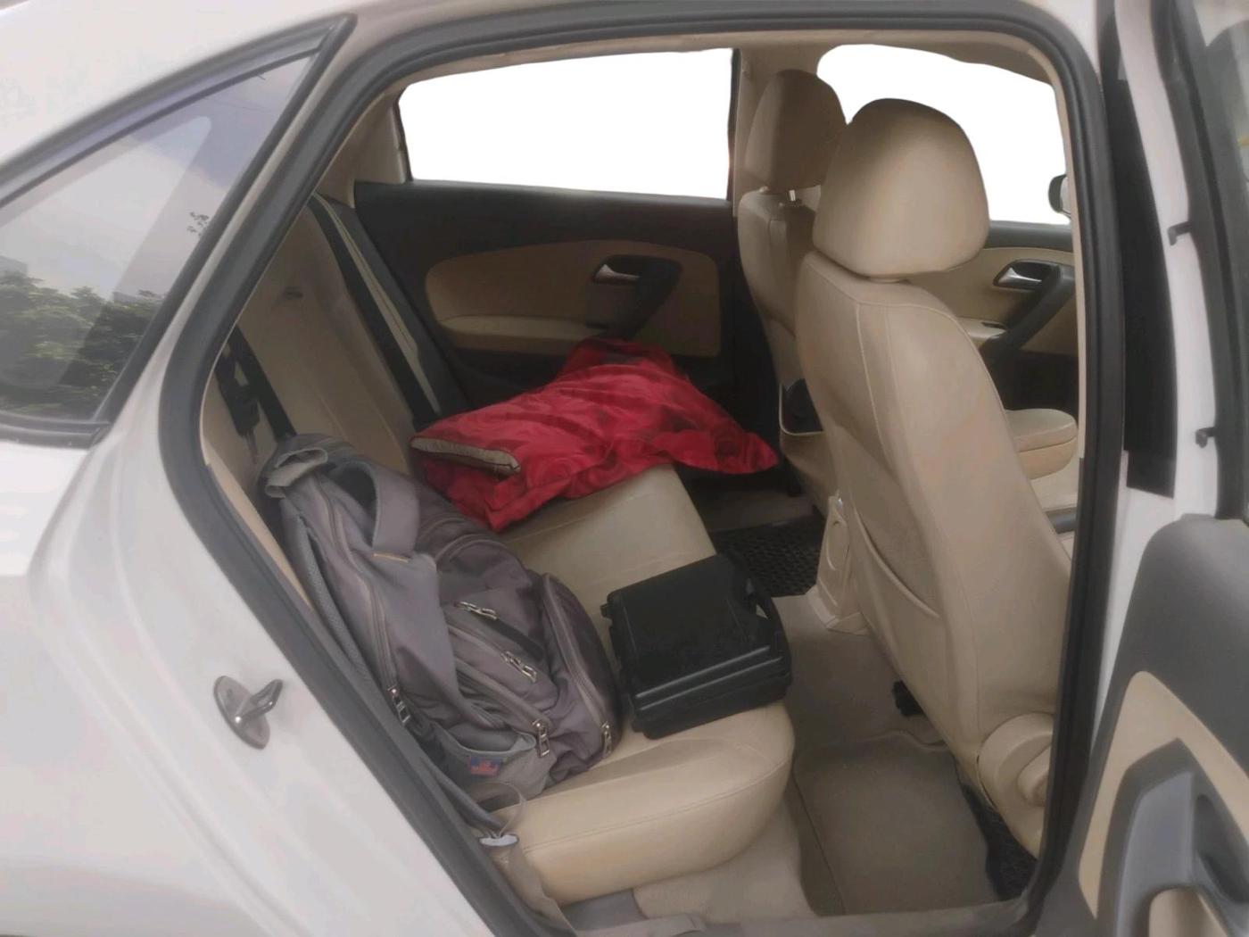 2016 Volkswagen Vento HIGHLINE PETROL AT, Petrol, Automatic, 79,581 km, interior