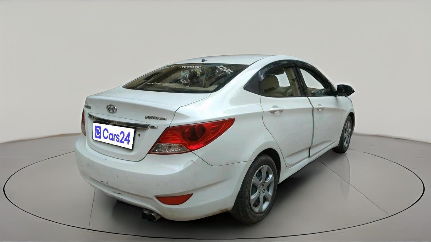 2013 Hyundai Verna FLUIDIC 1.4 CRDI EX, Diesel, Manual, 1,08,476 km, exterior