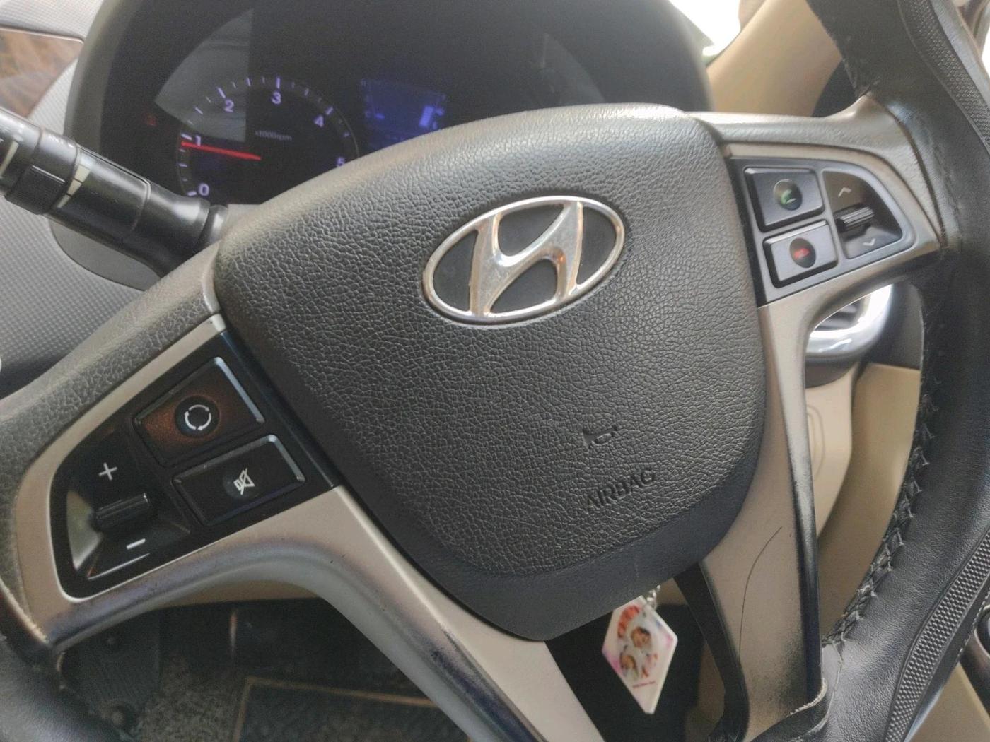 2013 Hyundai Verna FLUIDIC 1.4 CRDI EX, Diesel, Manual, 1,08,476 km, interior