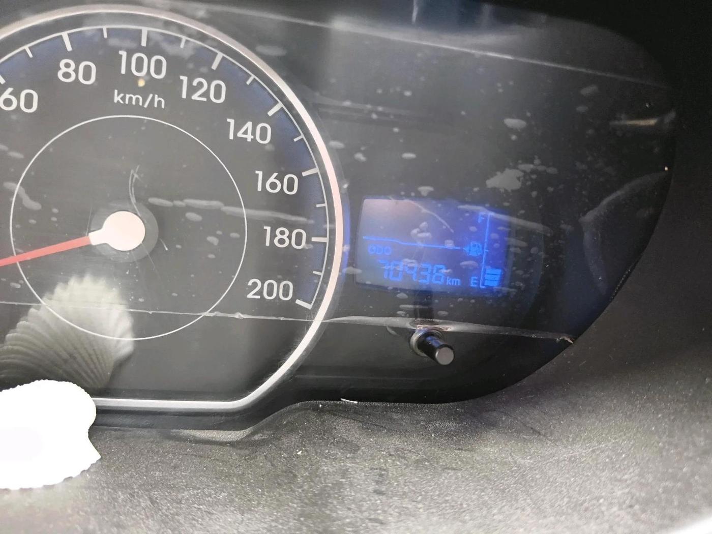 2012 Hyundai i10 MAGNA 1.1, Petrol, Manual, 70,438 km, interior