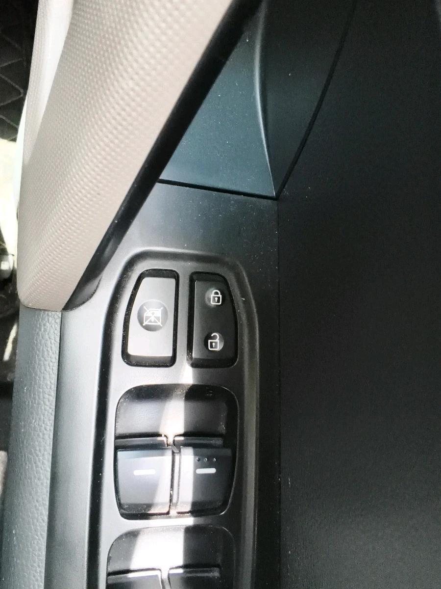 2018 Hyundai Creta E PLUS 1.6 PETROL, Petrol, Manual, 26,215 km, interior